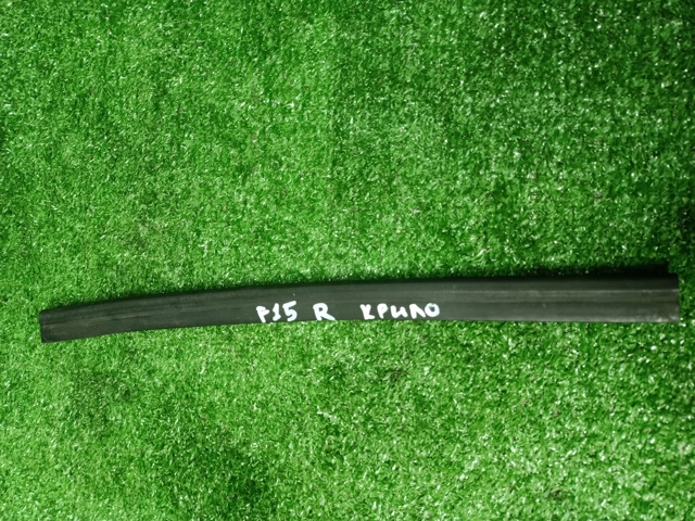 Ущільнювач під капот 51767294512 BMW