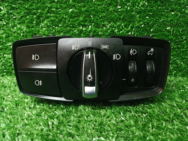 Перемикач світла фар, на "торпедо" 61319311729 BMW