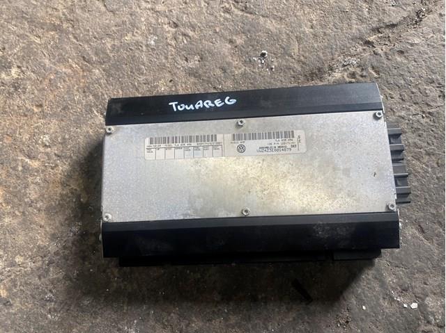Підсилювач звуку аудіосистеми 7L6035456 VAG