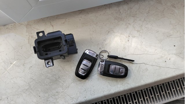 Замок запалювання 8K0909131D VAG