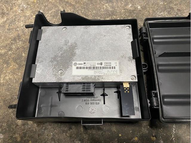 Блок керування Bluetooth 8T0862335B VAG