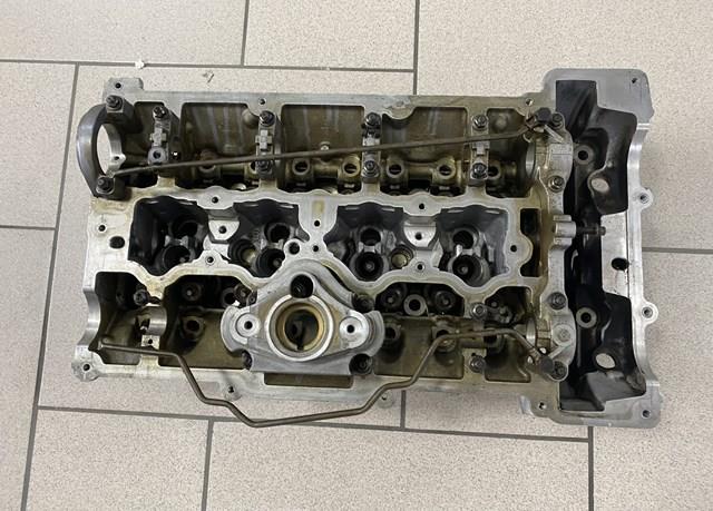 Головка блоку в зборі c распредвалами 11127575671 BMW