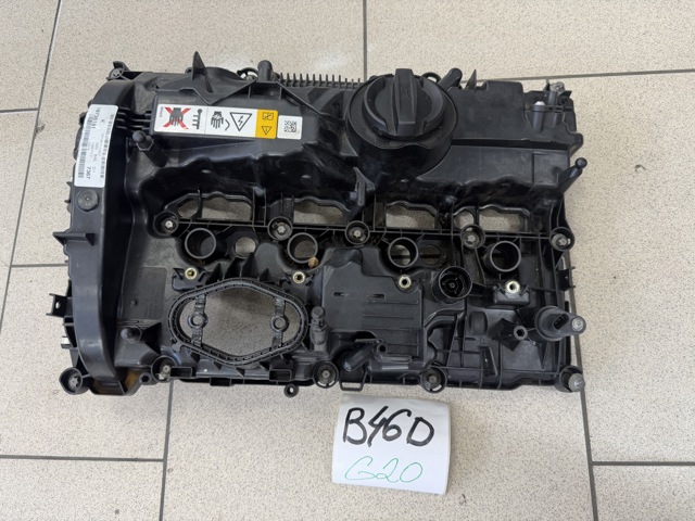 Кришка клапанів 11128631745 BMW