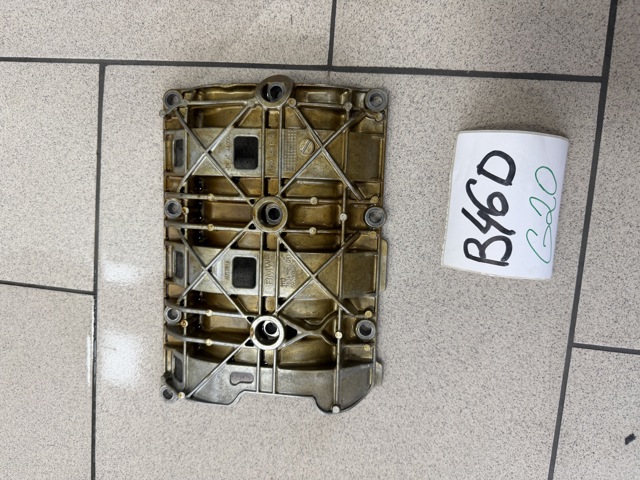 Масловідбивач піддону двигуна 11137634190 BMW