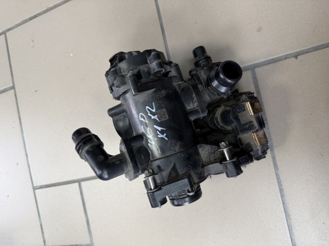 Корпус термостата в зборі 11538631943 BMW