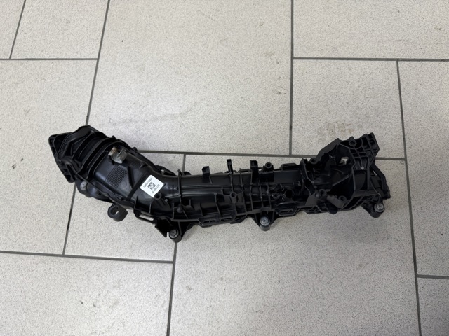 Колектор впускний 11618513653 BMW