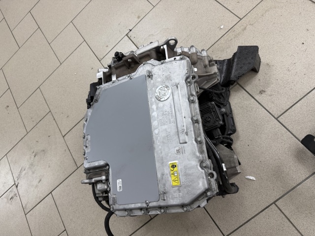 Двигун у зборі (електричний) 12335B79C12 BMW