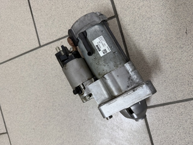 Стартер автомобільний 12417645979 BMW
