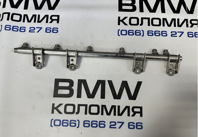 Рампа форсунок системи упорскування палива 13537576779 BMW