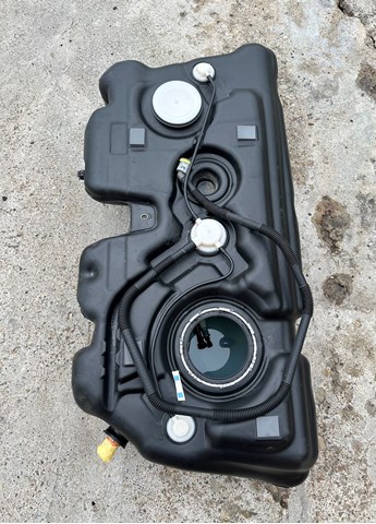 Бензобак 16117453430 BMW