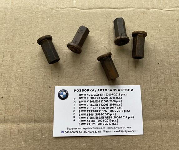 Гайка випускного колектора 18407502196 BMW