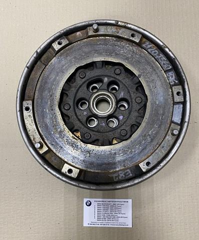 Демпферний маховик 21217560876 BMW