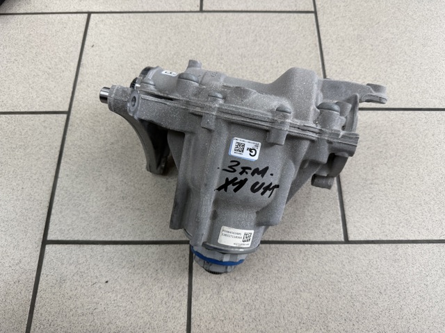 Коробка роздавальна в зборі 27109845634 BMW