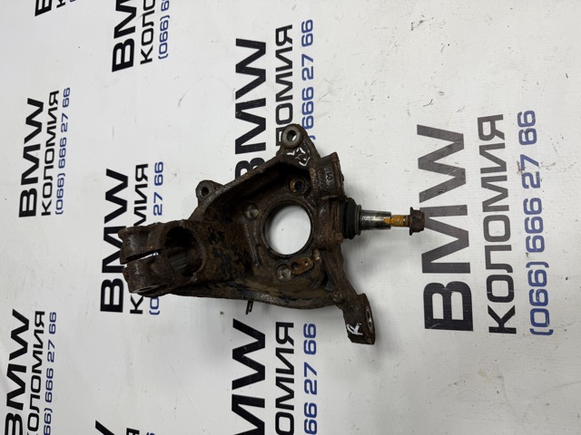 Цапфа передні праві 31216855954 BMW