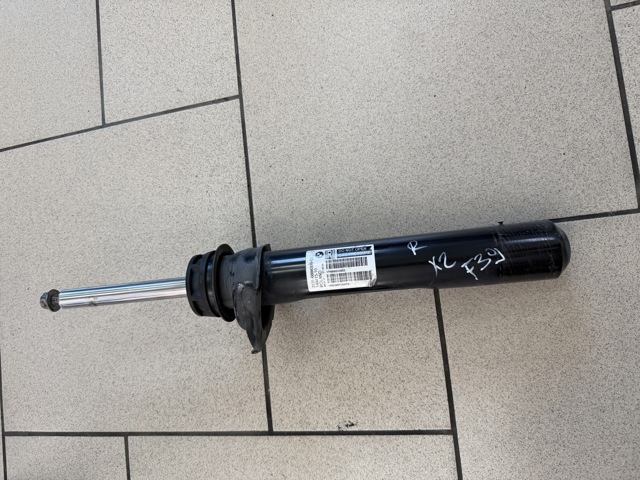 Стійка передня права 31306888336 BMW
