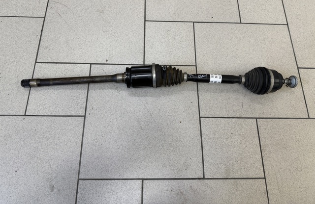 Привід передній правий 31608643184 BMW