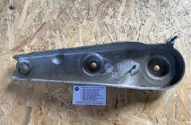 Кронштейн задньої балки 33326782394 BMW
