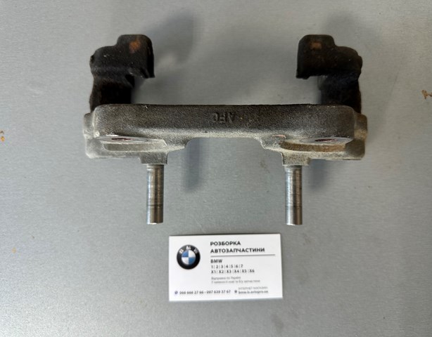 Кронштейн гальмівного супорта 34106856387 BMW