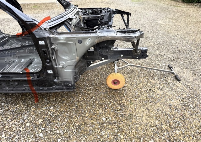 Лонжерон рами передній правий 41007486608 BMW
