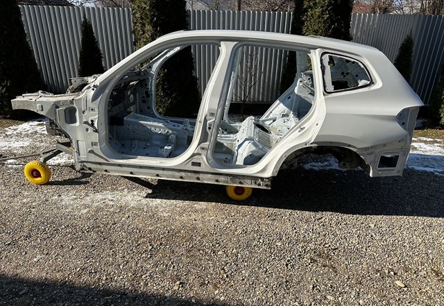Отвір передніх лівих дверей 41007494061 BMW