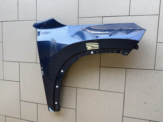 Переднє праве крило 41009629108 BMW