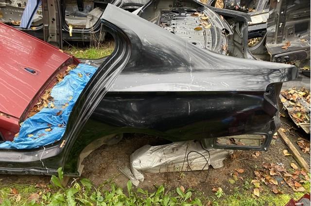 Крило заднє 41217204471 BMW