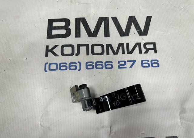 Дверний шарнір задній правий 41527284544 BMW