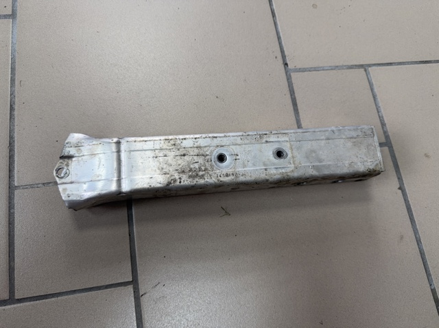 Кронштейн підсилювача переднього бампера 51117459892 BMW