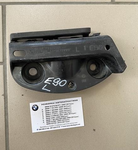 Кронштейн бампера заднього, лівий 51127118193 BMW