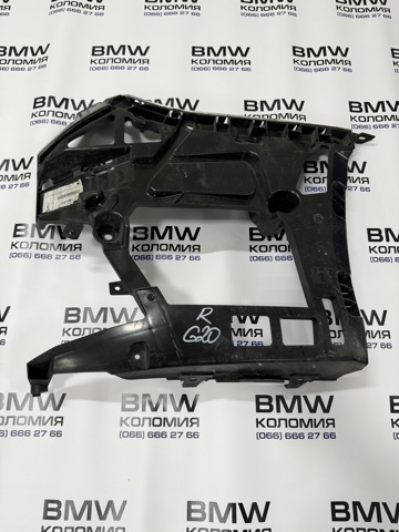Кронштейн бампера заднього, правий 51127427968 BMW