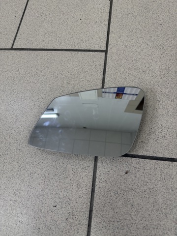 Скло дзеркала заднього виду, лівого 51167377977 BMW