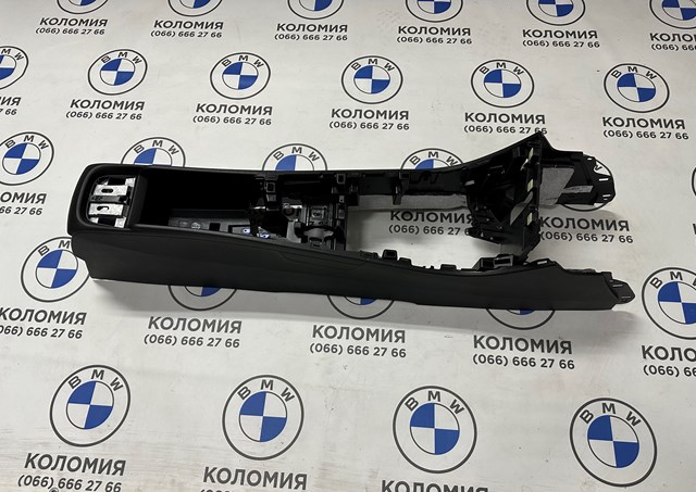 Центральна консоль торпеди 51169335198 BMW