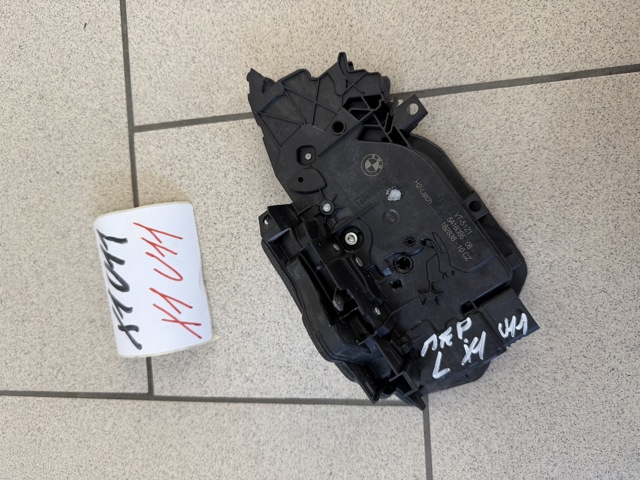 Замок дверей водія 51215A160B5 BMW