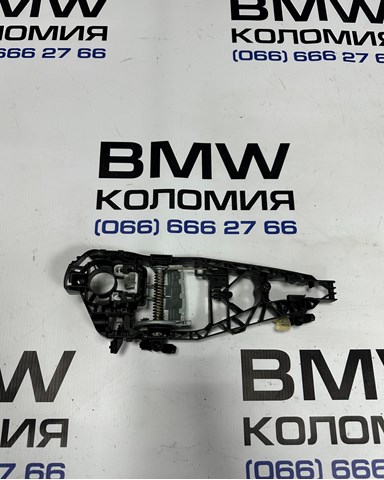 Тримач зовнішньої ручки дверей, задніх правих 51217401210 BMW
