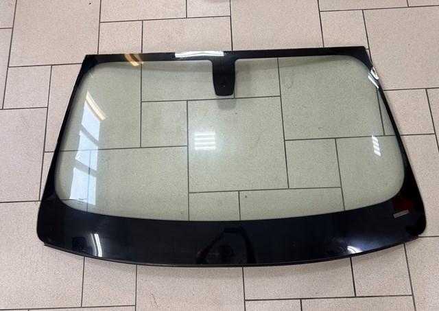 Вітрове скло 51317409370 BMW