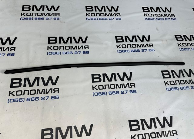 Молдинг опускного скла двері задньої, лівої 51357258293 BMW