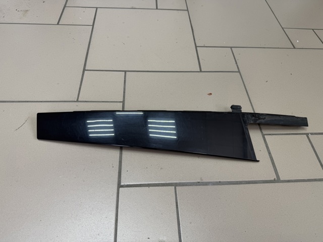 Накладка задніх дверей, лівих, вертикальних 51357349675 BMW
