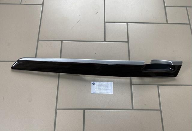 Накладка задніх правих дверей 51429115538 BMW