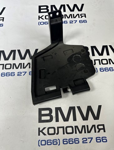 Кронштейн бампера переднього, лівий 51477295817 BMW