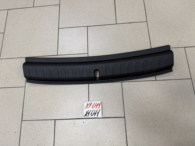 Накладка перегородки 51479461985 BMW