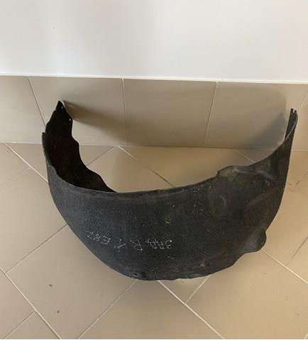 Підкрилок задній правий 51717123524 BMW