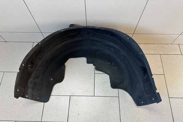 Підкрилок задній правий 51717394818 BMW