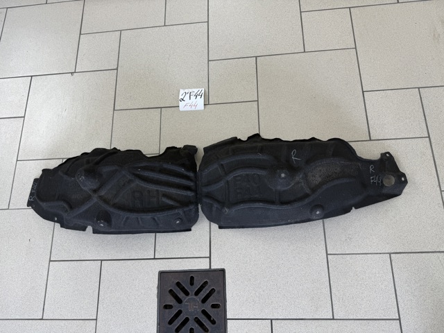Підкрилок задній правий 51717440180 BMW