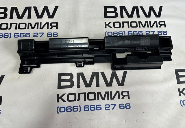 Опора порога (кріплення) 51777256917 BMW