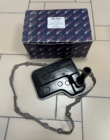 Масло в коробку автомат 55822 AIC