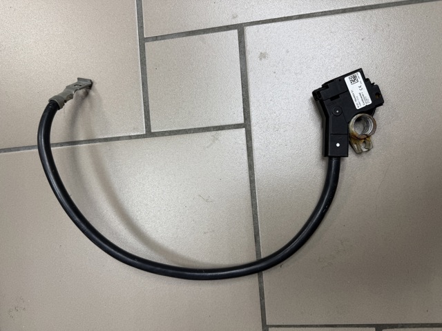 Кабель маси акумулятора (АКБ) 61217644654 BMW