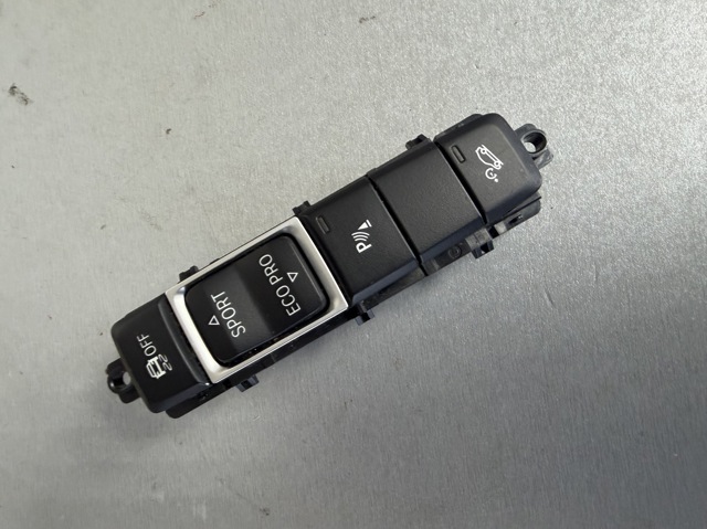 Блок кнопок центральної консолі 61319374834 BMW