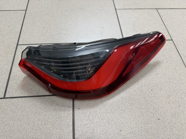 Ліхтар задній правий, зовнішній 63217477606 BMW