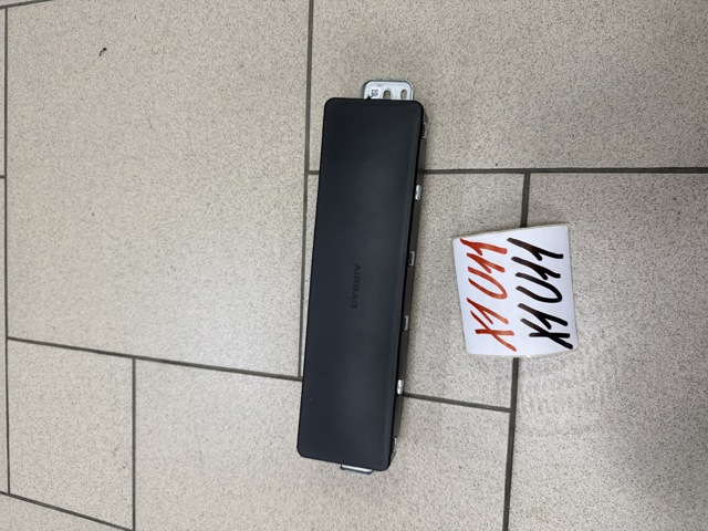 Подушка безпеки (AIRBAG) пасажирська, захисту колін 72129495164 BMW