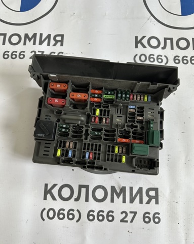 Коробка запобіжників 9119446 BMW